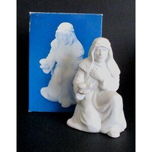 Avon Nativity Collectibles The Innkeeper Figurine  - Vintage 1988 White Bisque